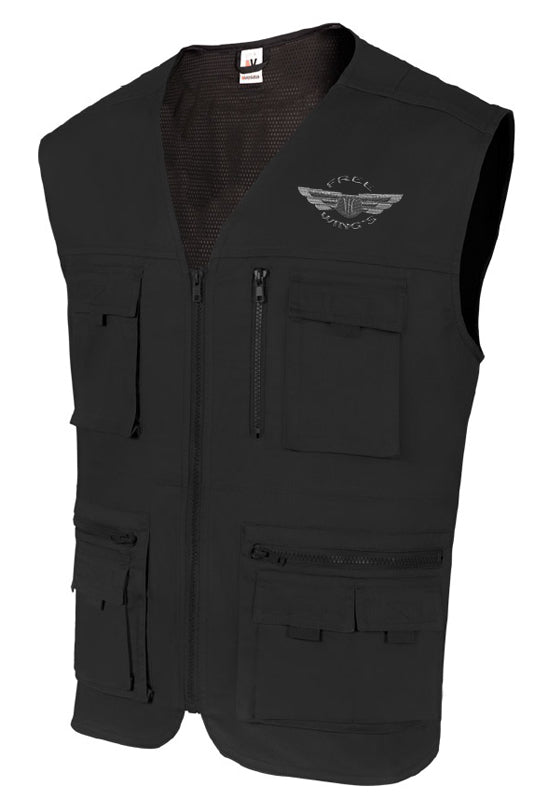 MC Free Wing's sleeveless jacket